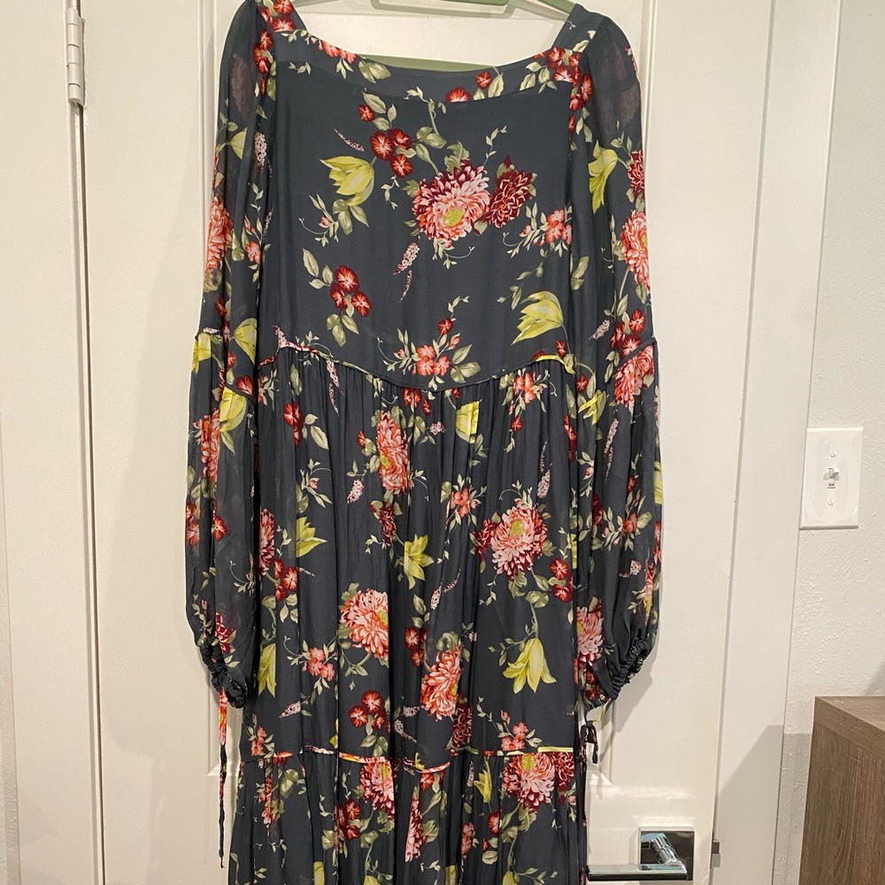 Beautiful floral maxi dress